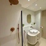 דירה Eurovea Tower, 27th Floor Apartment, Free Parking ברטיסלאבה