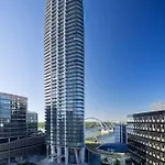 Eurovea Tower, 27th Floor Apartment, Free Parking Apartamento *