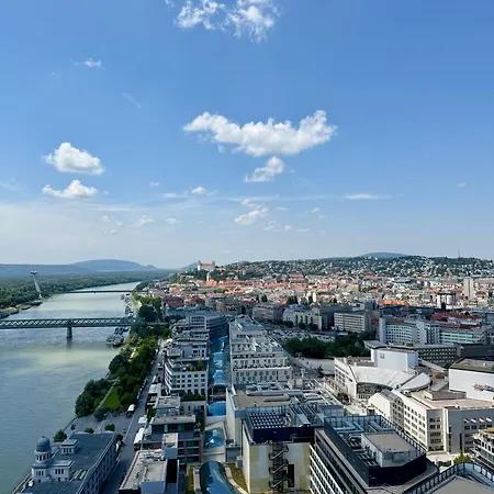 Lejlighed Eurovea Tower, 27th Floor Apartment, Free Parking Bratislava