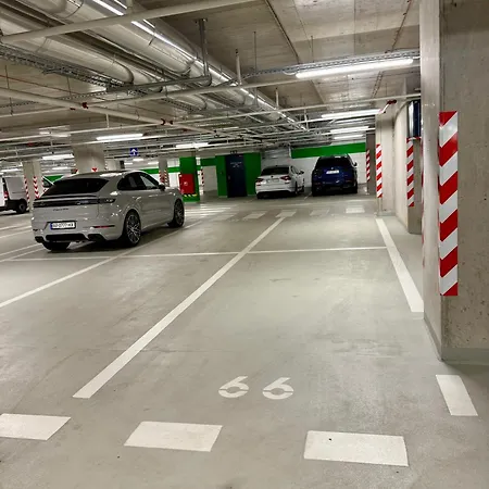 Apartmán Eurovea Tower, 27th Floor Apartment, Free Parking Bratislava