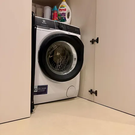 Eurovea Tower, 27th Floor Apartment, Free Parking شقة