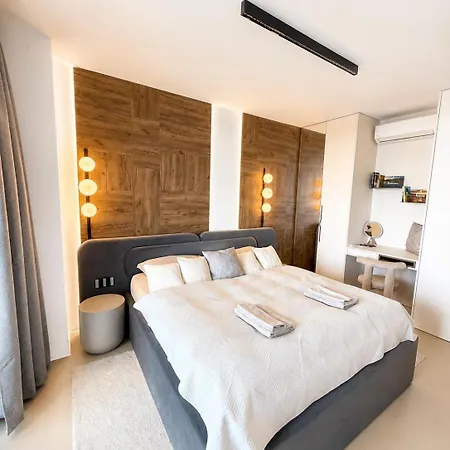Apartman Eurovea Tower, 27th Floor Apartment, Free Parking *