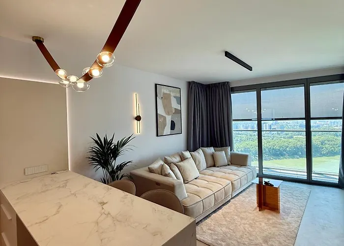 Eurovea Tower, 27th Floor Apartment, Free Parking