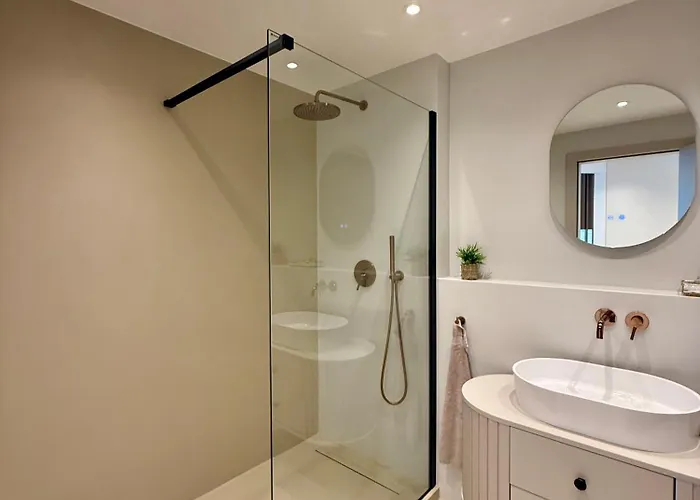 Eurovea Tower, 27th Floor Apartment, Free Parking شقة *