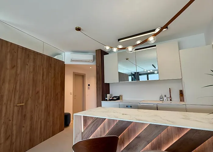 Eurovea Tower, 27th Floor Apartment, Free Parking * براتسيلافا